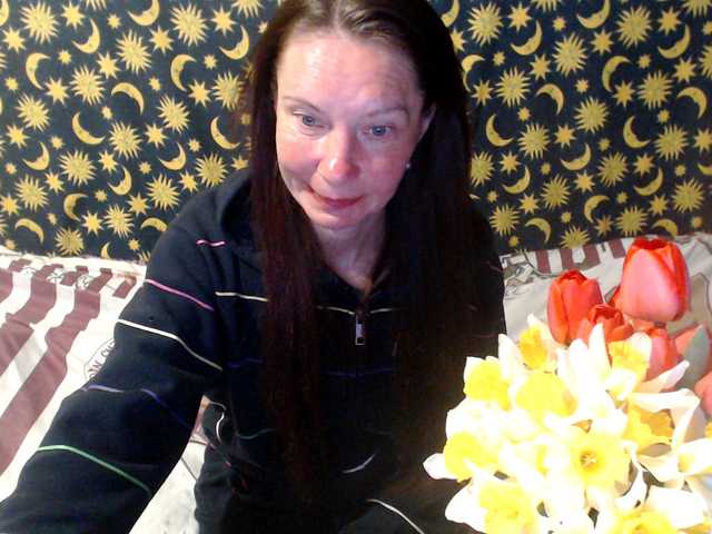 moon-energy's BongaCams show and profile