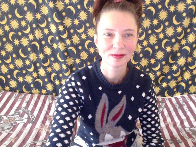 moon-energy's BongaCams show and profile