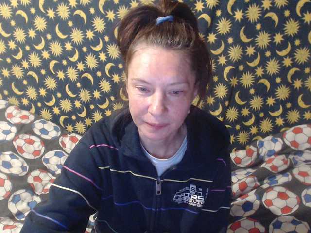 moon-energy's BongaCams show and profile