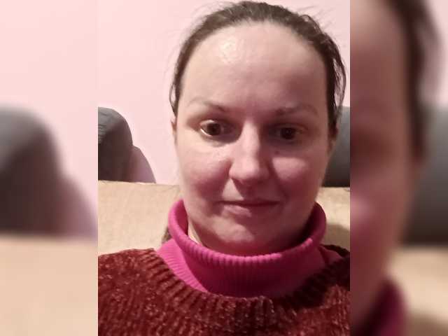 LadyAlma's BongaCams show and profile