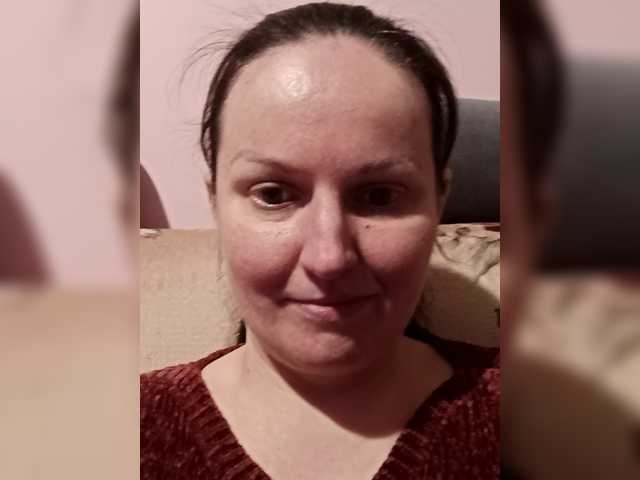 LadyAlma's BongaCams show and profile