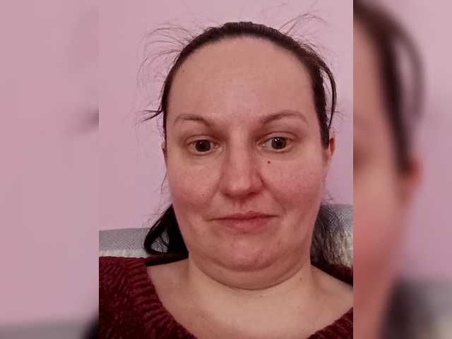 LadyAlma's BongaCams show and profile