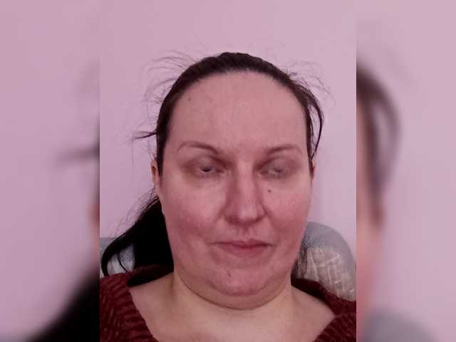 LadyAlma's BongaCams show and profile