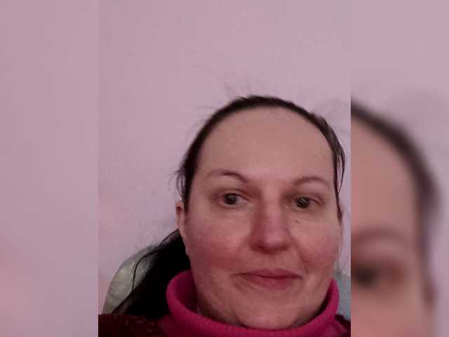 LadyAlma's BongaCams show and profile