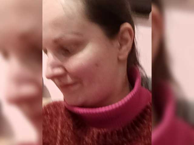 LadyAlma's BongaCams show and profile