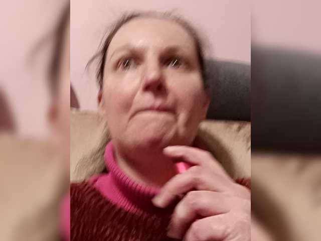 LadyAlma's BongaCams show and profile