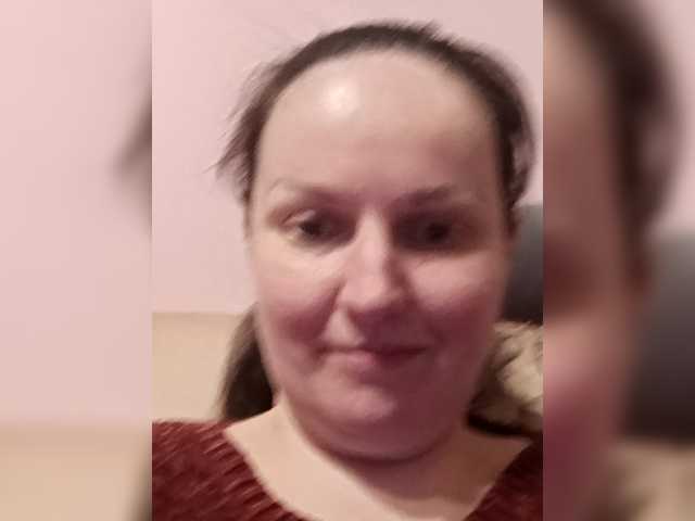 LadyAlma's BongaCams show and profile