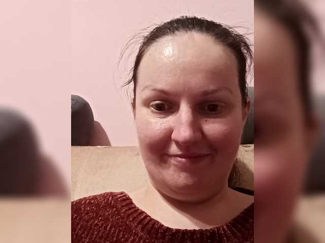 LadyAlma's BongaCams show and profile