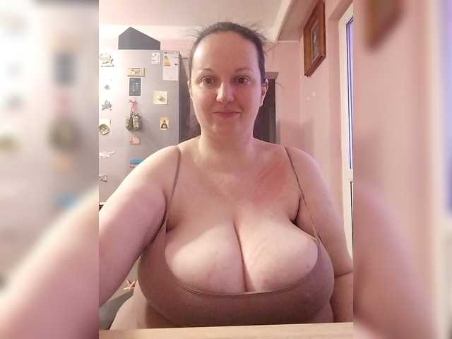 LadyAlma from BongaCams is Freechat