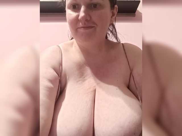 LadyAlma webcam bongacams model stream image