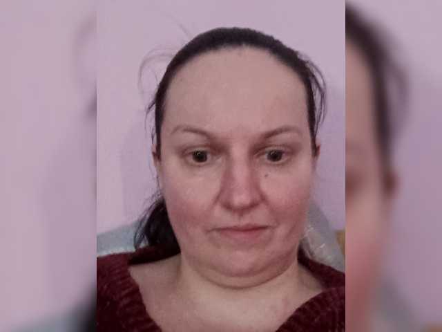 LadyAlma's BongaCams show and profile