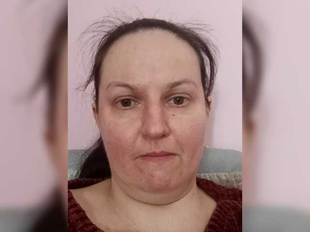 LadyAlma's BongaCams show and profile