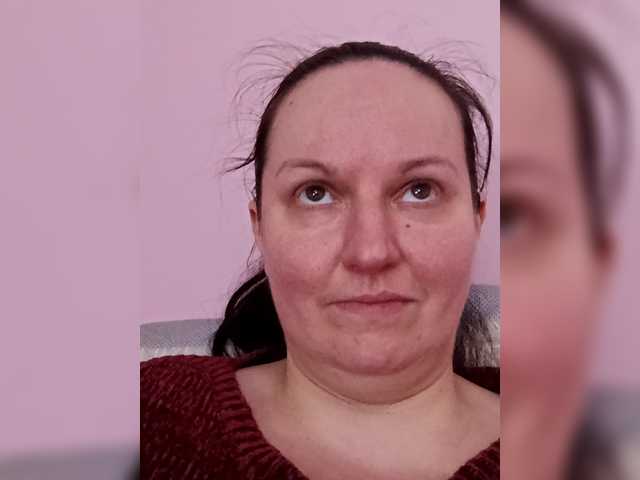 LadyAlma's BongaCams show and profile