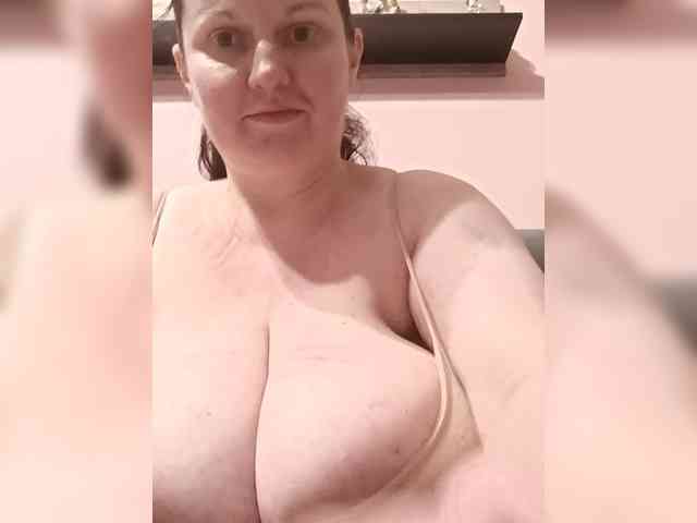 LadyAlma Live Webcam on BongaCams