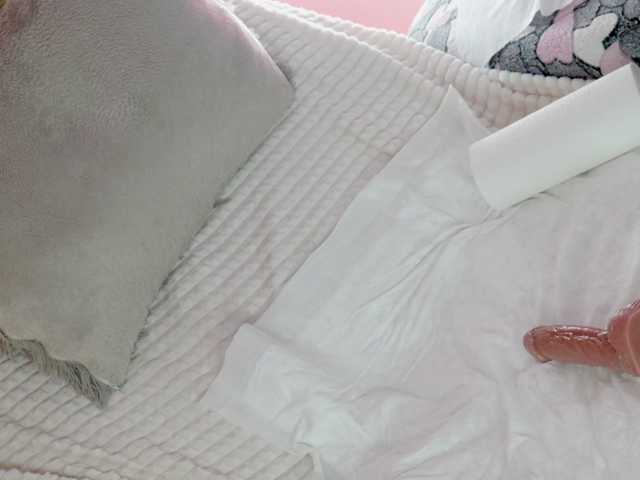 Nicol-sweet's BongaCams show and profile