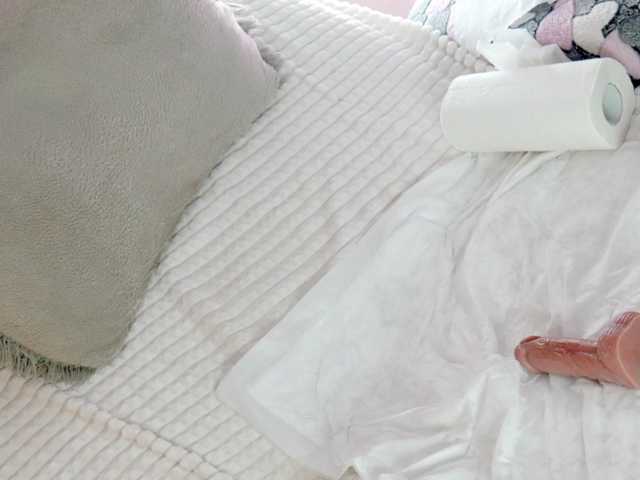 Nicol-sweet's BongaCams show and profile