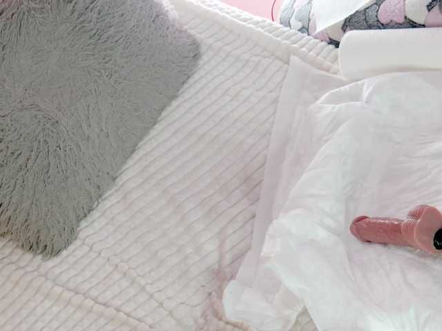 Nicol-sweet's BongaCams show and profile