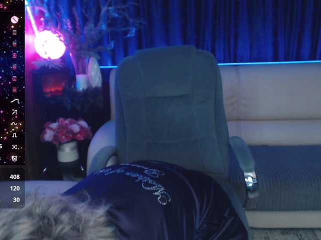 EllenRiplley's BongaCams show and profile