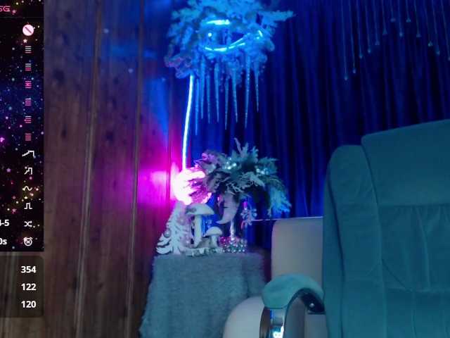 EllenRiplley's BongaCams show and profile