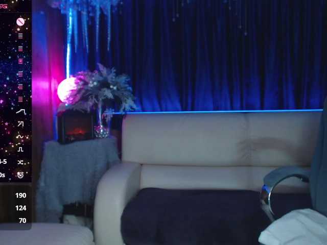 EllenRiplley's BongaCams show and profile