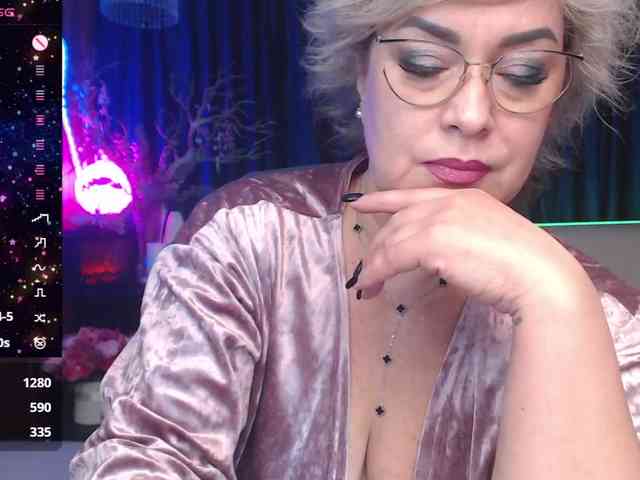 EllenRiplley EllenRiplley