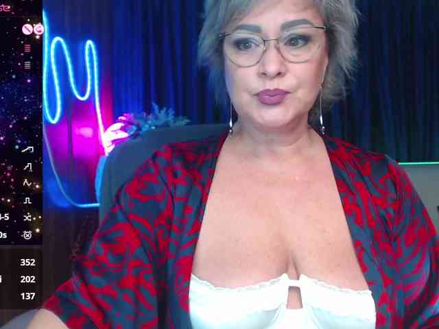 EllenRiplley Live Webcam on BongaCams