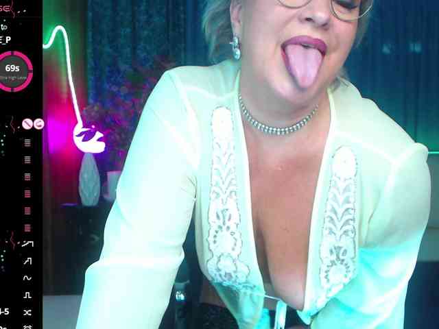 MechtaPoeta webcam
