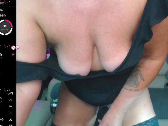 EllenRiplley webcam