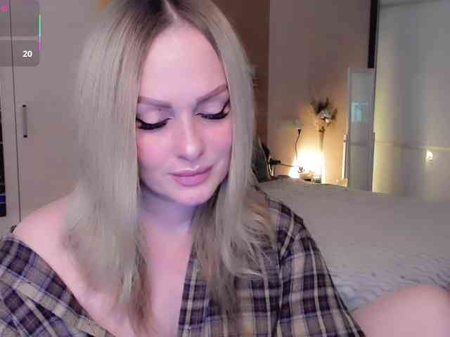 LibbyNora webcam