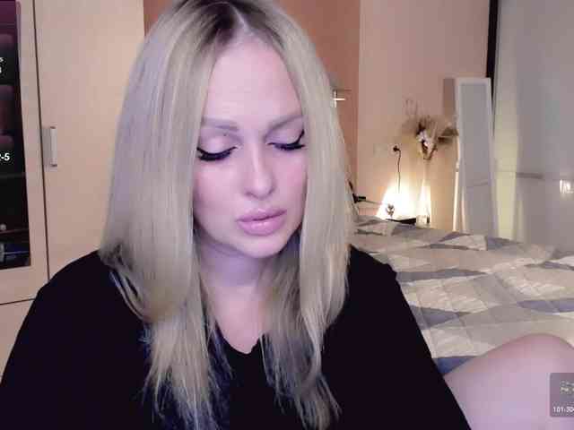 LibbyNora webcam
