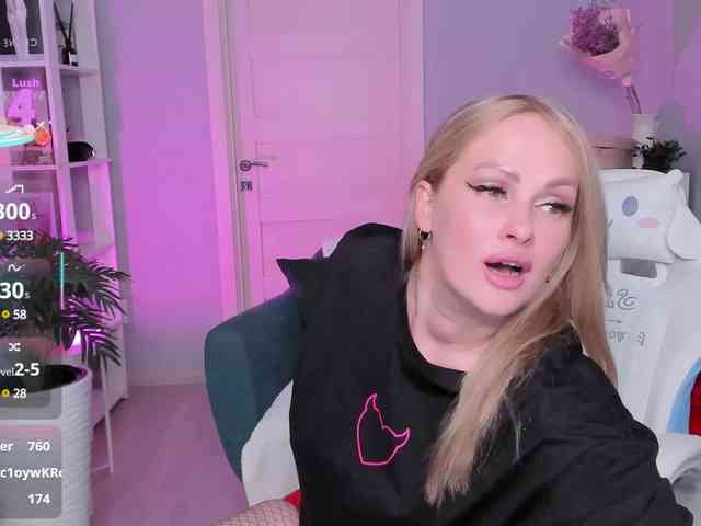 LibbyNora webcam