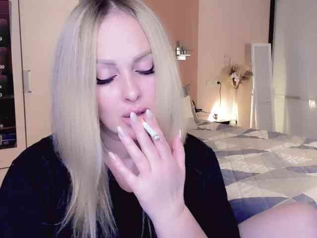 LibbyNora webcam