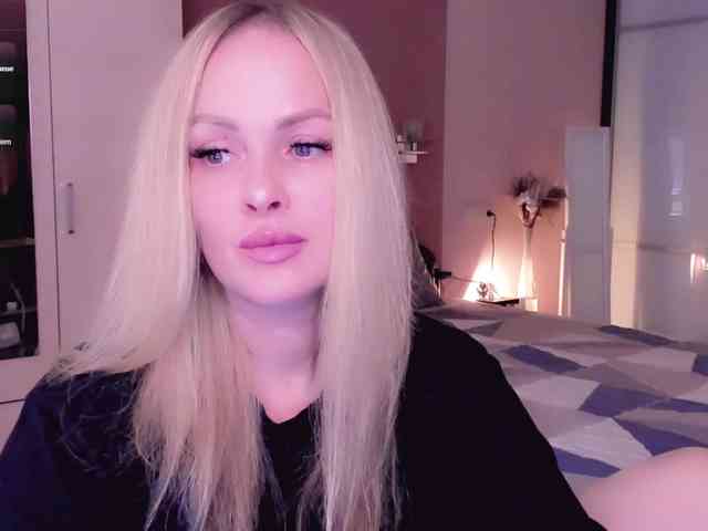 LibbyNora webcam