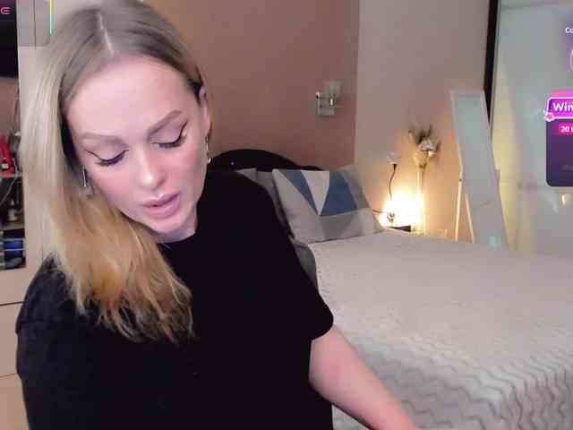 LibbyNora webcam