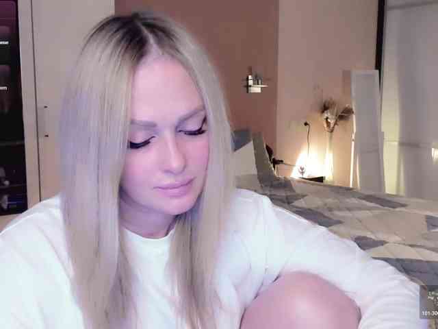 LibbyNora webcam