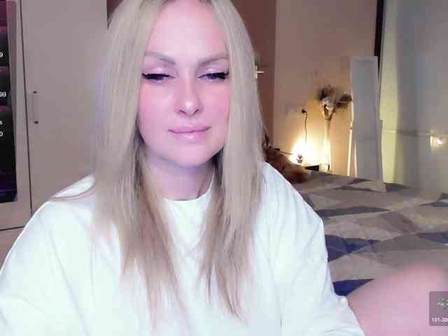 LibbyNora webcam
