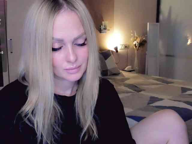 LibbyNora webcam