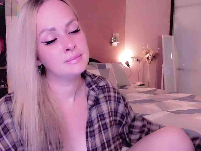 Модель: LibbyNora