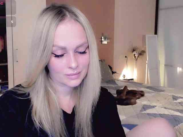 LibbyNora webcam