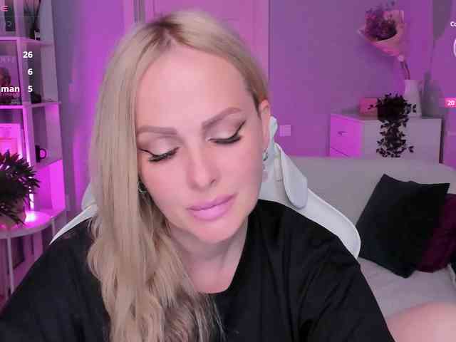 LibbyNora webcam