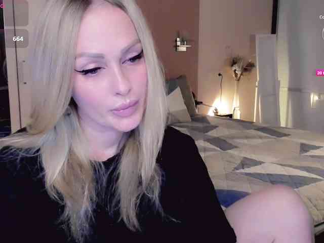 LibbyNora webcam