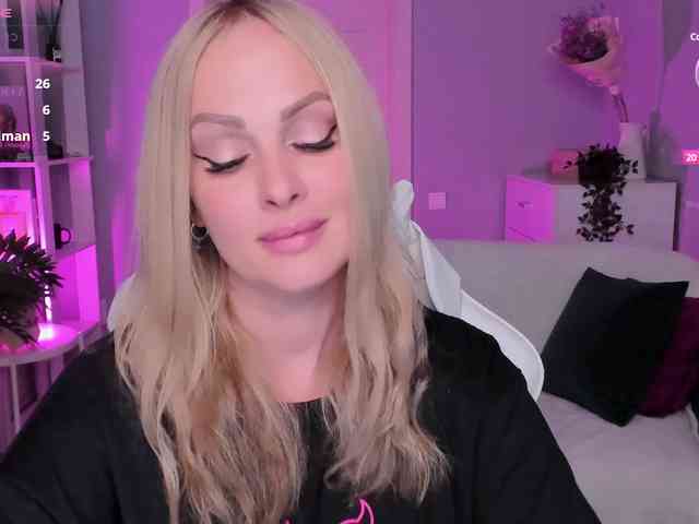 LibbyNora webcam
