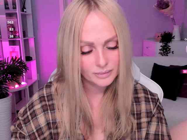 LibbyNora webcam