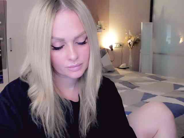 LibbyNora webcam