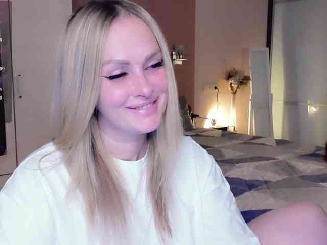 LibbyNora webcam