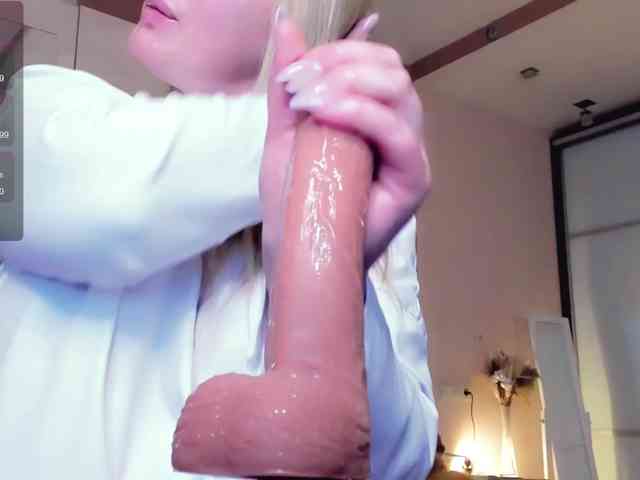 LibbyNora webcam