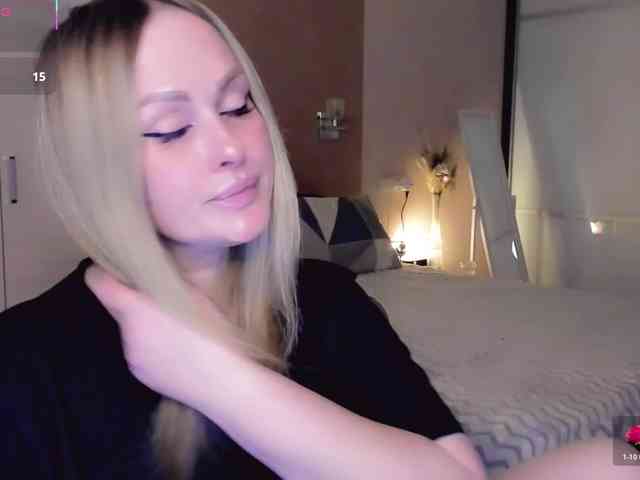 LibbyNora webcam
