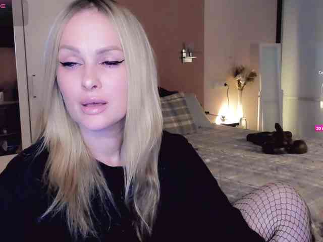 LibbyNora webcam