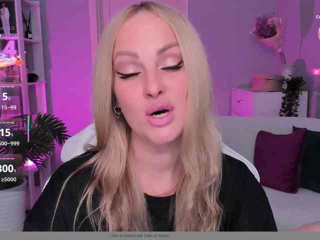 LibbyNora webcam