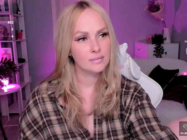 LibbyNora webcam